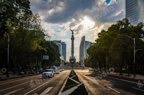 Preview: Paseo de La Reforma avenue and Angel of Independence Monument - Mexico City, Mexico