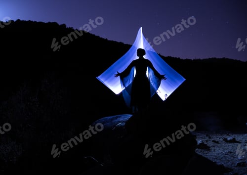 Preview: Model at night