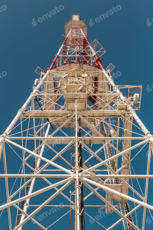 Preview: Vertical shot of the Lviv TV Tower against a clear blue sky background