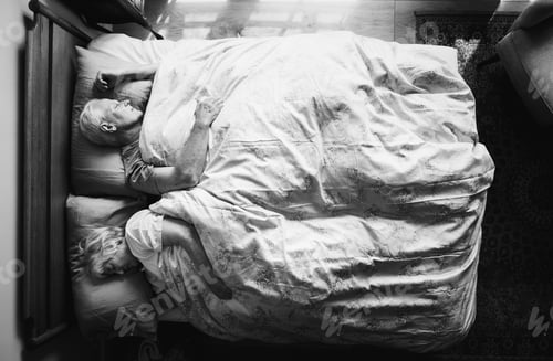 Preview: Elderly Caucasian couple sleeping