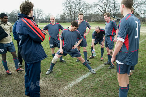 Preview: Footballers warming up