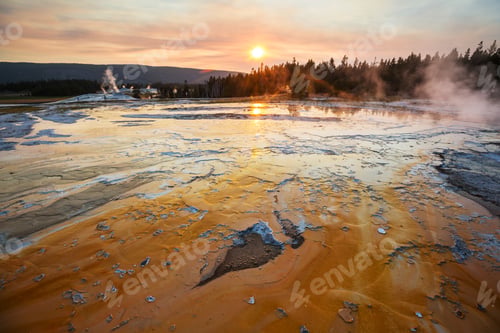 Preview: Yellowstone on sunset