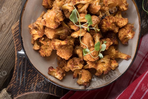 Preview: Cauliflower rosettes in a herbal marinade.