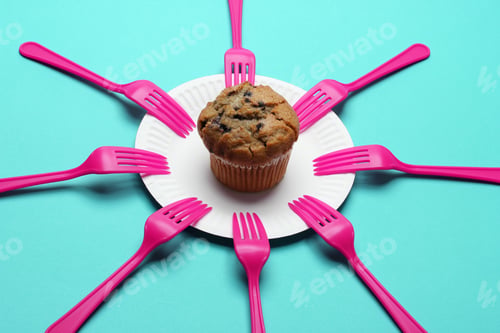 Preview: Blueberry Muffin with Paper Plate