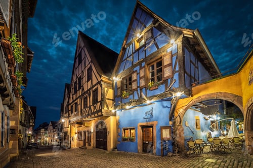 Preview: Colorful traditional french houses in Riquewihr, France