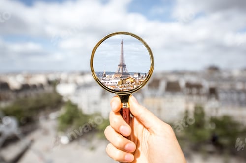 Preview: Cityscape view of Paris