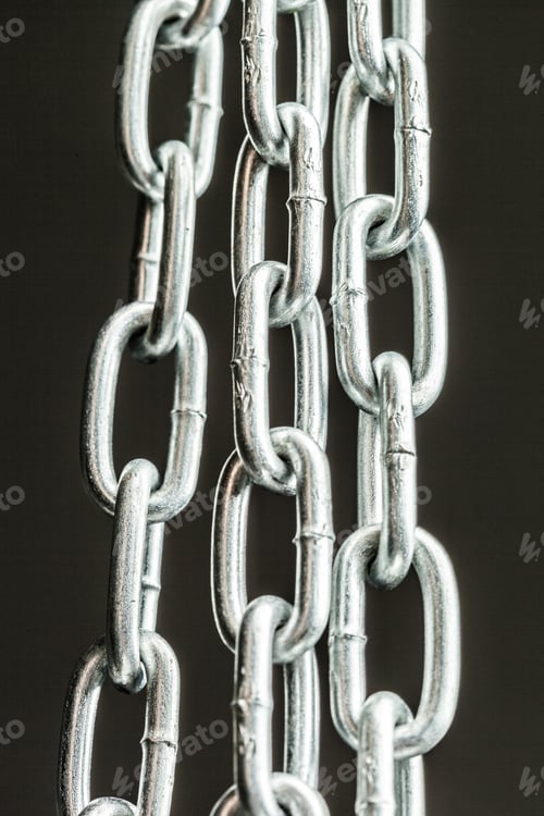 Preview: Strong chain black background