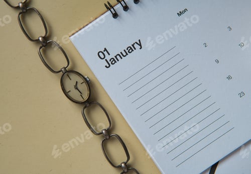 Preview: Calendar and vintage clock