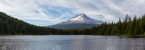 Preview: Panoramic Landscape View of a Lake with Mt Hood in the background