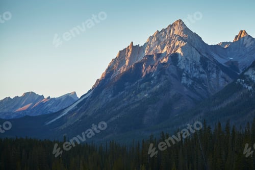 Preview: Sunset glow on majestic mountain peaks