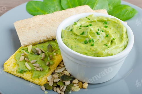 Preview: Avocado-Buttermilk Green Goddess Dip