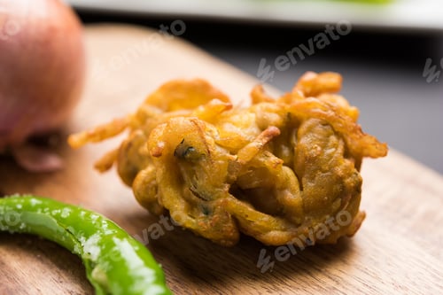 Preview: Onion Fritter / Pyaj Pakora