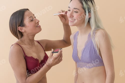 Preview: Body positivity make-up together. Scleroderma autoimmune body acceptance Latin American women