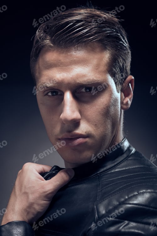 Preview: Head And Shoulders Shot, One Young Adult Man Caucasian, Black Background, Studio, Head Headshot