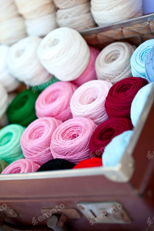 Preview: Spools of thread