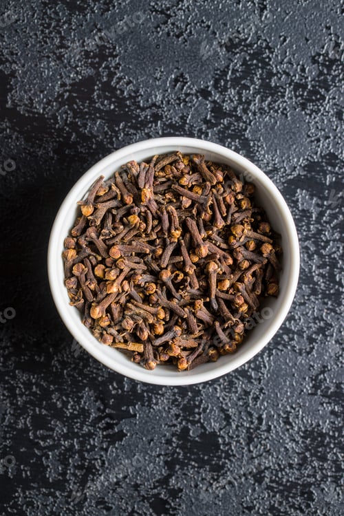 Preview: Carnation, dried clove spice.