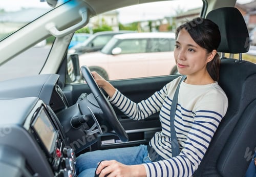 Preview: Woman driving car