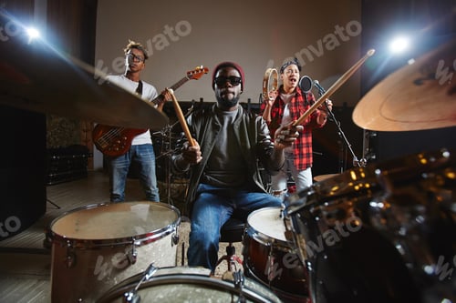 Preview: Musical band