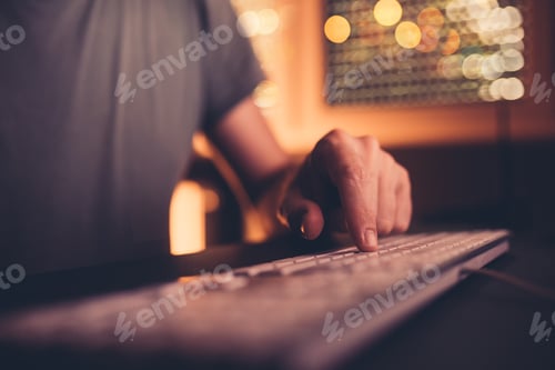 Preview: Finger on computer keyboard