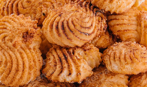 Preview: delicious cookies with a sprinkle of cinnamon