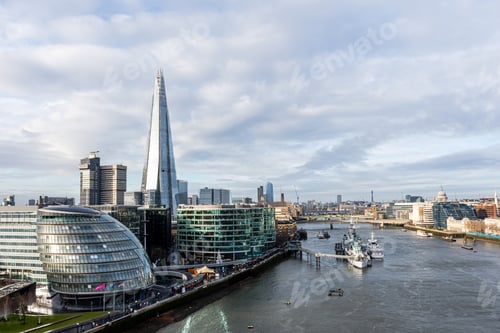 Preview: Aerial view on Thames and London city