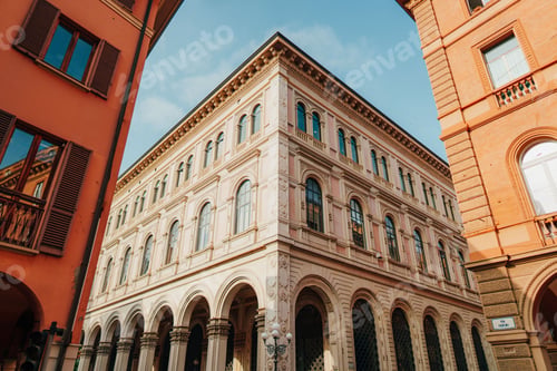 Preview: Historic building in Bologna with vivid colors.