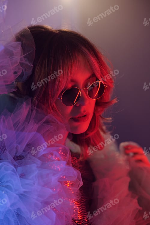 Preview: Young Woman Posing during Studio Video Shoot