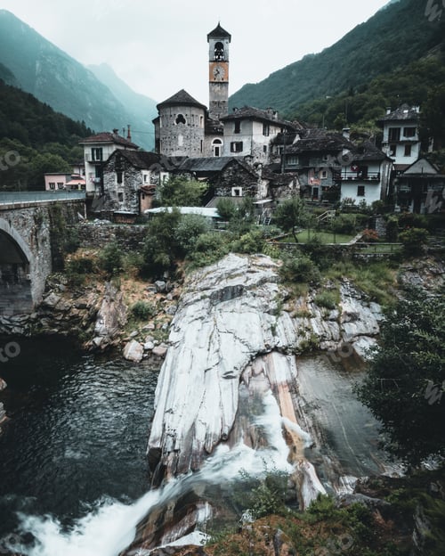 Preview: Beautiful view of the famous Valle Verzasca in Switzerland
