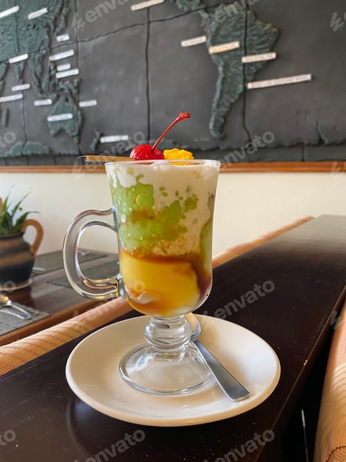 Preview: Colourful drink