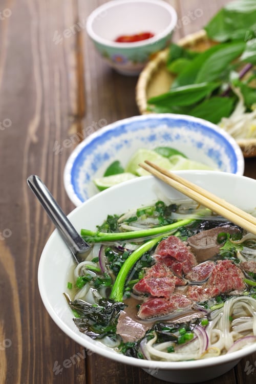 Preview: pho bo, vietnamese beef noodle soup