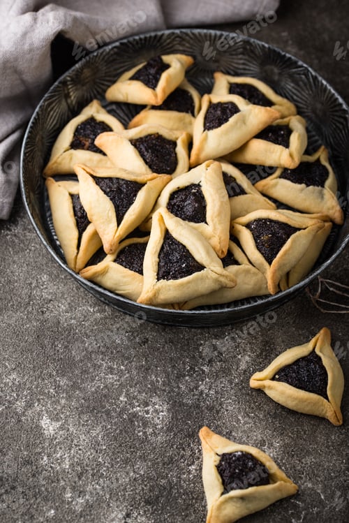 Preview: Traditional Jewish Purim cookies Hamantaschen
