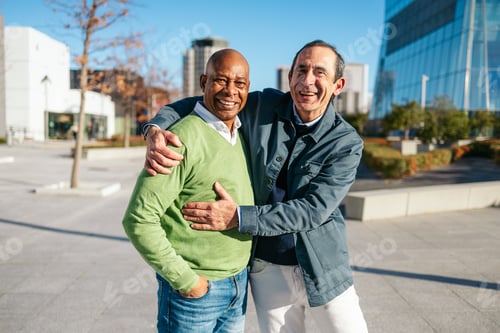 Preview: Two senior friends enjoying a sunny day in the city