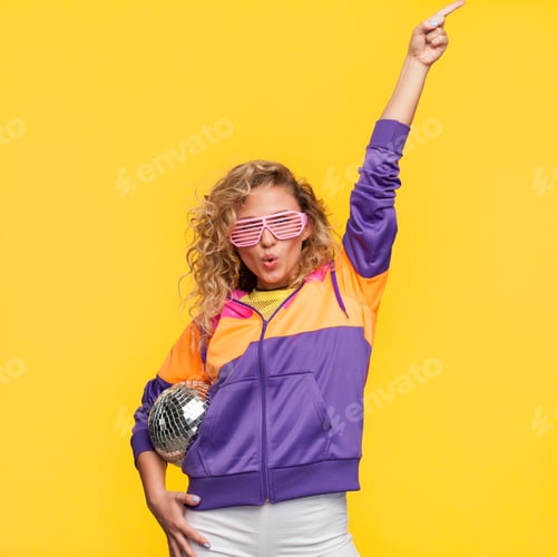 Preview: Stylish woman with disco ball