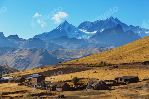 Preview: Village in Peru