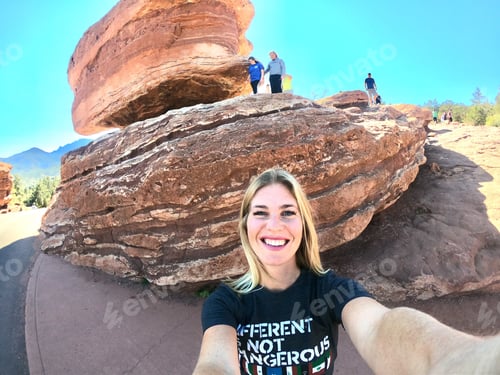 Preview: Selfie at Garden of the gods