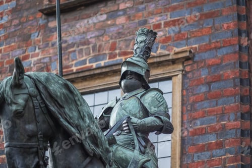 Preview: The Heralds (Die Herolde) Sculpture in front of Old Town Hall - Bremen, Germany
