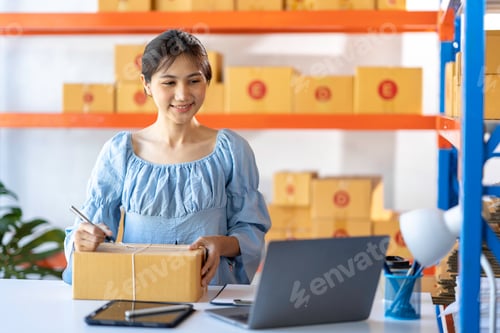 Preview: SME entrepreneur Small business entrepreneurs Online selling ideas,Happy Young Asian business owner