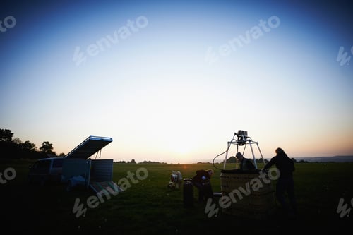 Preview: Men preparing hot air balloon