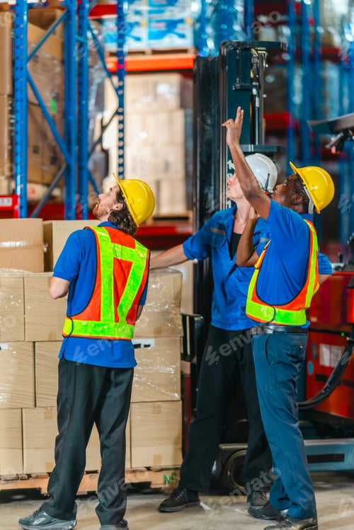Preview: Warehouse Team Planning Logistics