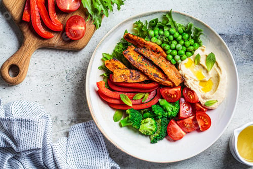 Preview: Vegan salad bowl with sweet potatoes