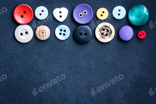 Preview: Assortment of sewing buttons