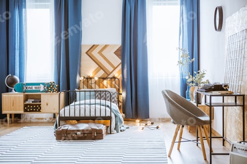 Preview: Lights in spacious teenager's bedroom