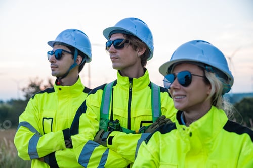 Preview: Engineers confidently overseeing wind farm project
