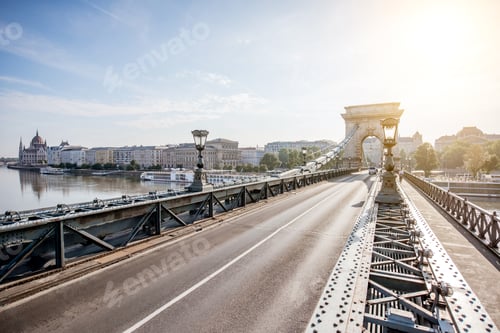 Preview: Cityscape view of Budapest