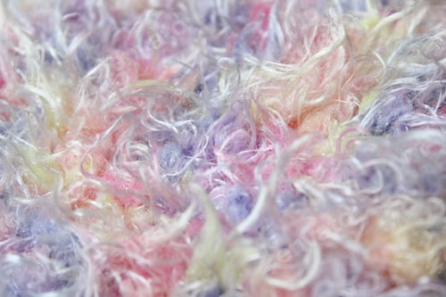 Preview: Fluffy wool textures in pastel colors