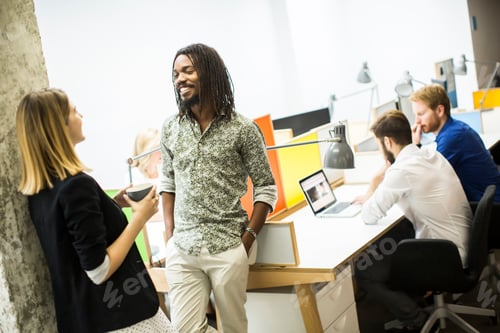 Preview: Multiethnic people in the office