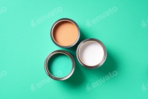 Preview: Open paint can on trendy green background. Top view, copy space. Appartment renovation, repair
