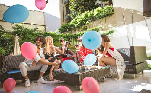 Preview: Friends having party