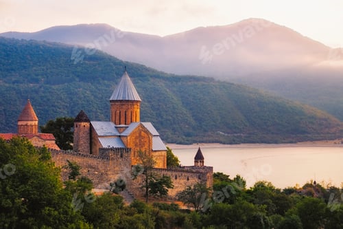 Preview: Scenic view of Ananuri fortress in Georgia