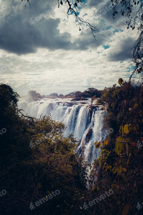 Preview: Scenic view of the Victoria waterfalls on the Zambezi River in southern Africa